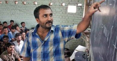सुपर 30 और संस्थापक आनंद कुमार के बारे में 20 रोचक जानकारियाँ | Anand Kumar Super 30 Facts in Hindi about anand kumar hindi